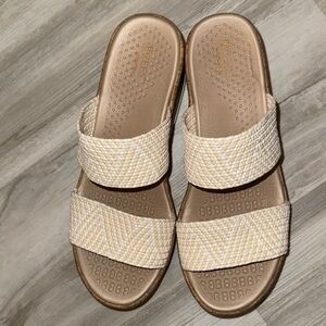Bzees Cream and Tan Sandals